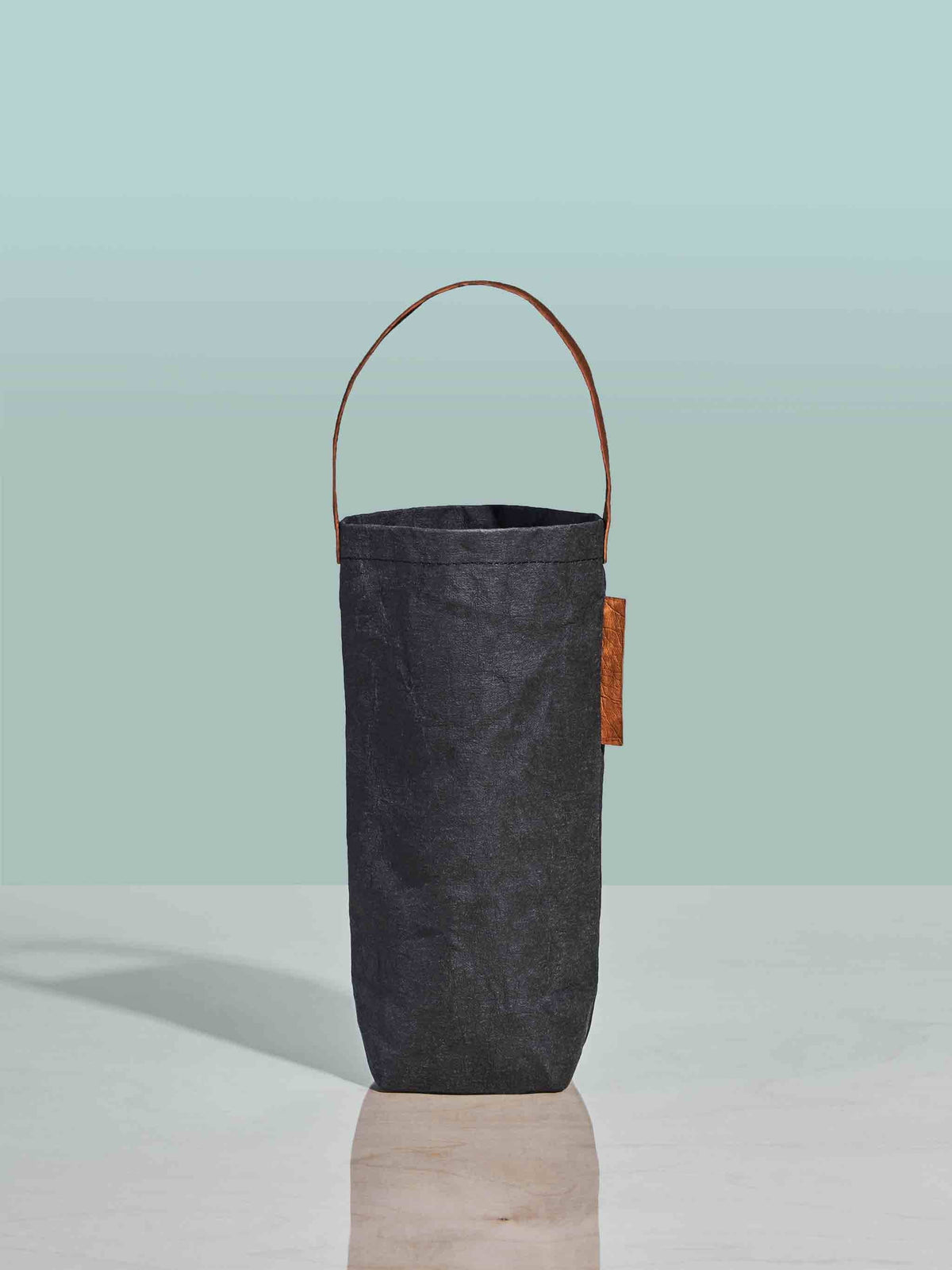 Connoisseur Wine Tote - Sustainable Wine Gift Bag: Ebony