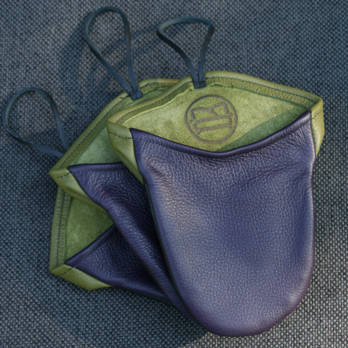 Half Oven Mitt (Colors): Concord Grape &amp; Green &amp; Black