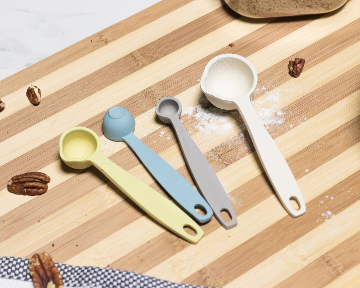 Measuring Cup and Spoon Set: Pastel