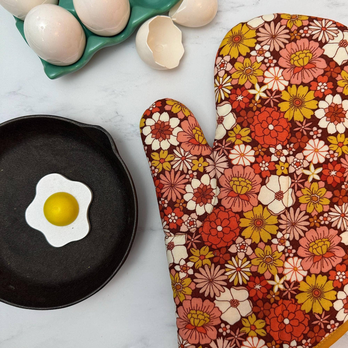 Sunburst Blooms Oven Mitt