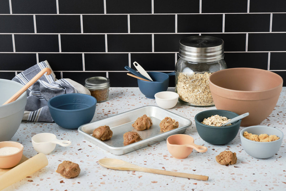 Measuring Cup and Spoon Set: Pastel