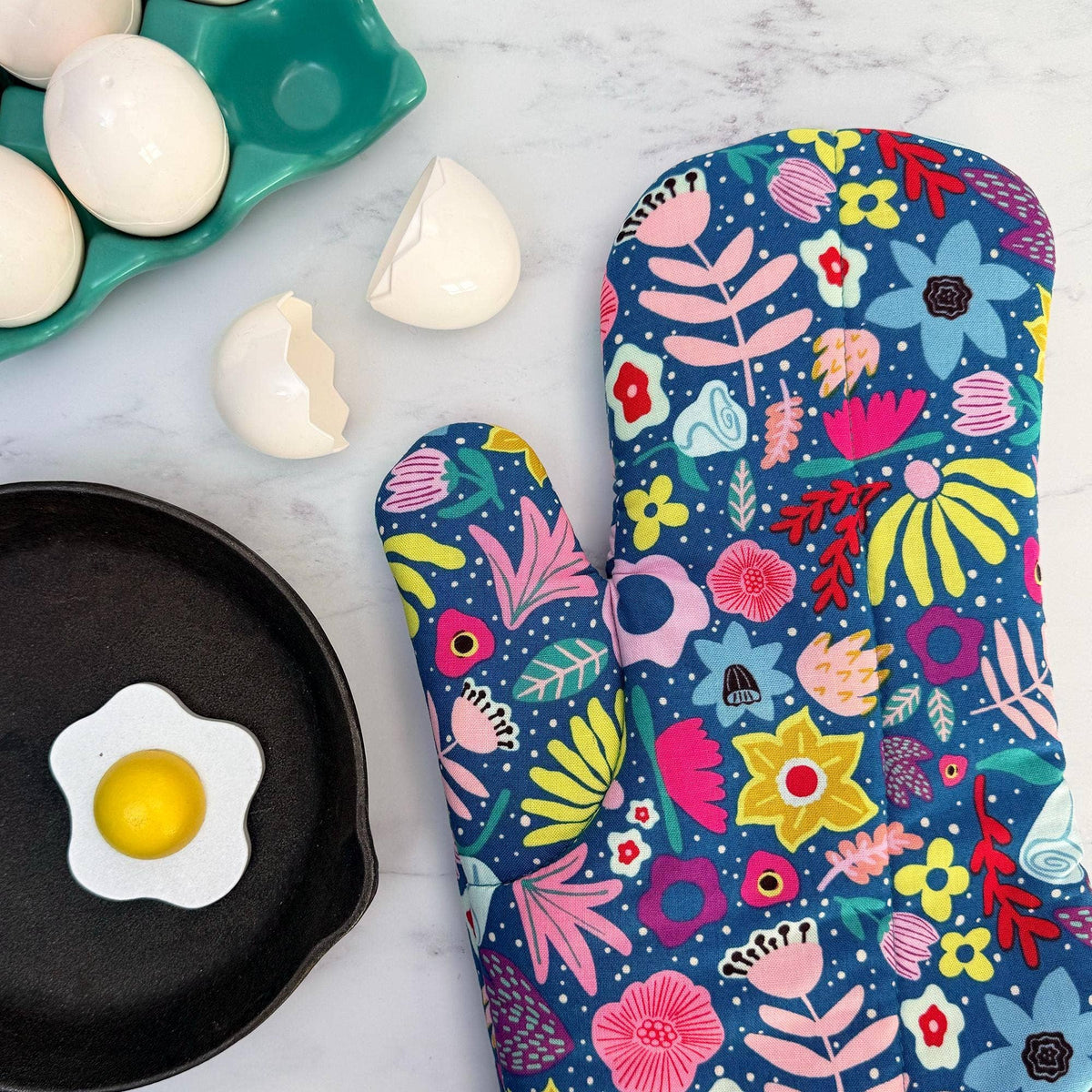 Super Bloom Oven Mitt